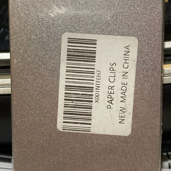 Drop-Shaped Gold Paper Clips - Picture 3 of 3